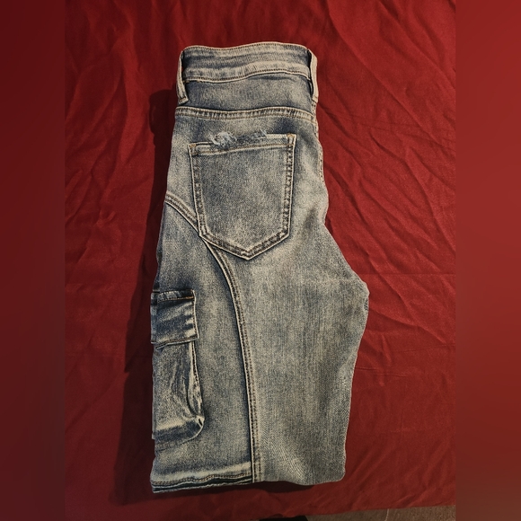 Pants - Picture 7 of 8